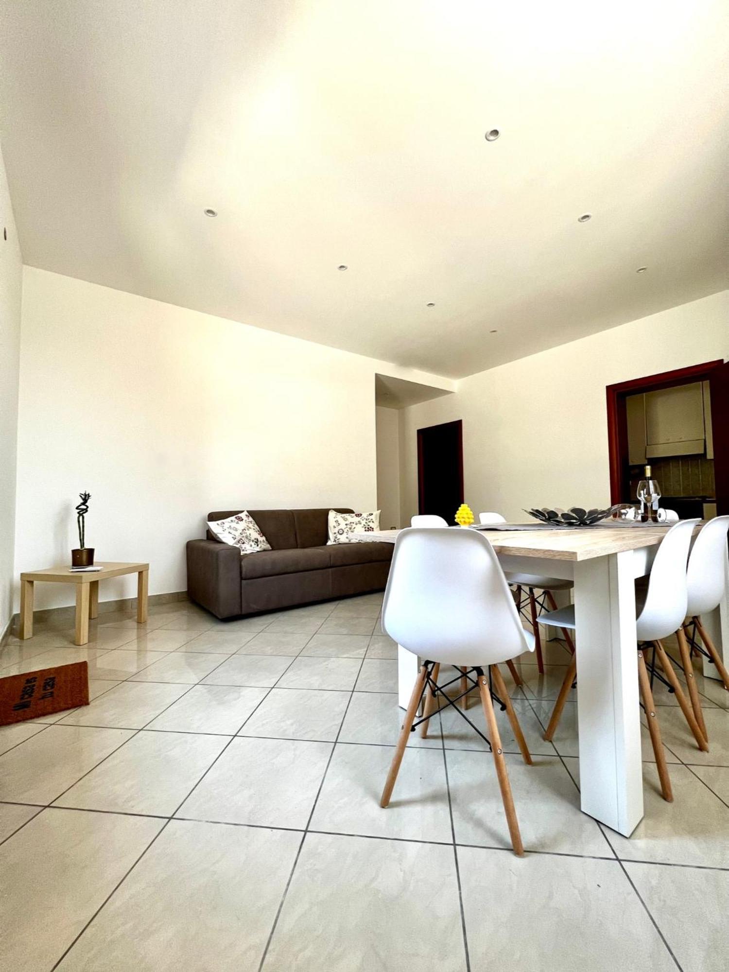 Summer Breeze Apartment - Avola Luaran gambar